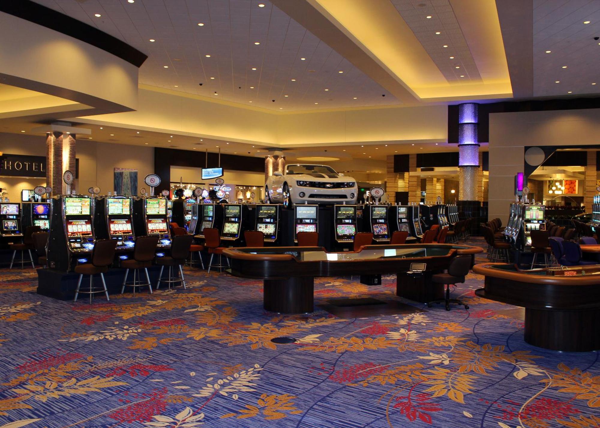 Grand Falls Casino & Golf Resort Larchwood Buitenkant foto
